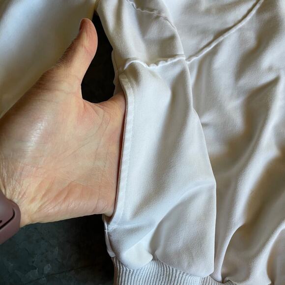 Vintage Fila Made in Italy Pockets Crewneck Sweatshirt 34 White Cream Geometric - Picture 4 of 16